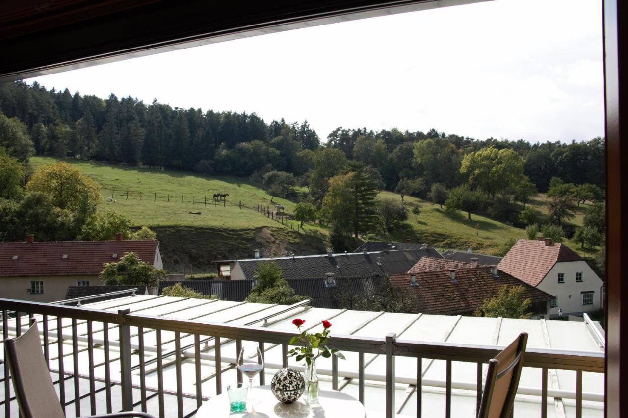 Kupfer-Dachl Hotel Katzelsdorf Eksteriør billede